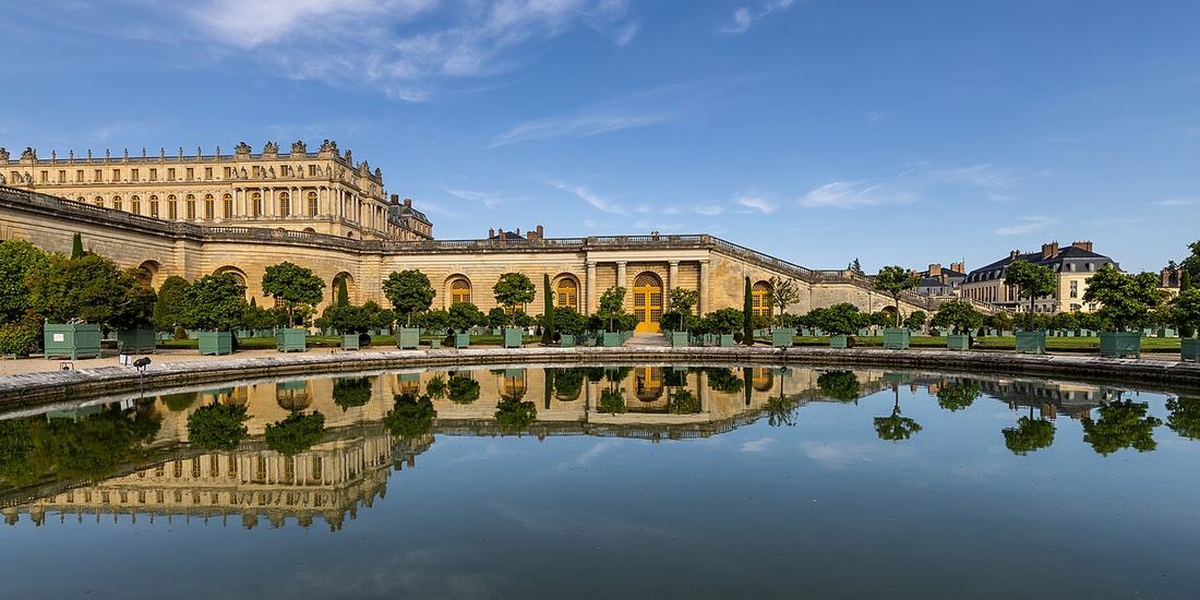Le jardin de l'Orangerie et le château de Versailles