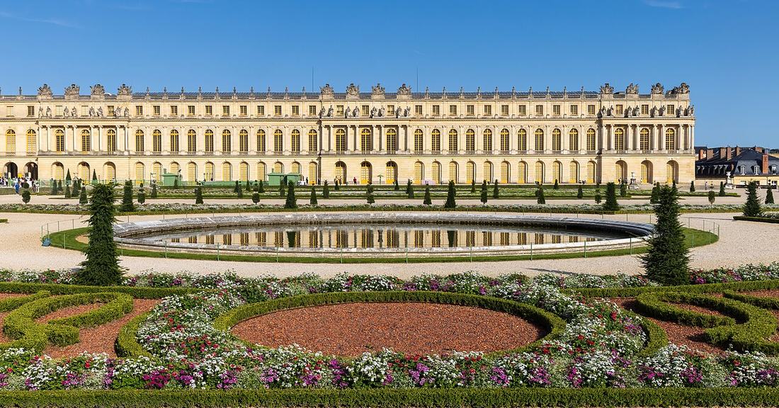 Le parterre du Midi et le château de Versailles