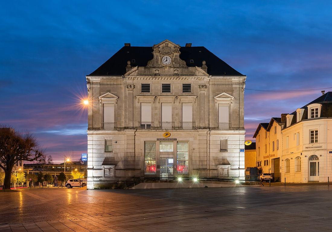 Un bureau de poste à Mont-de-Marsan
